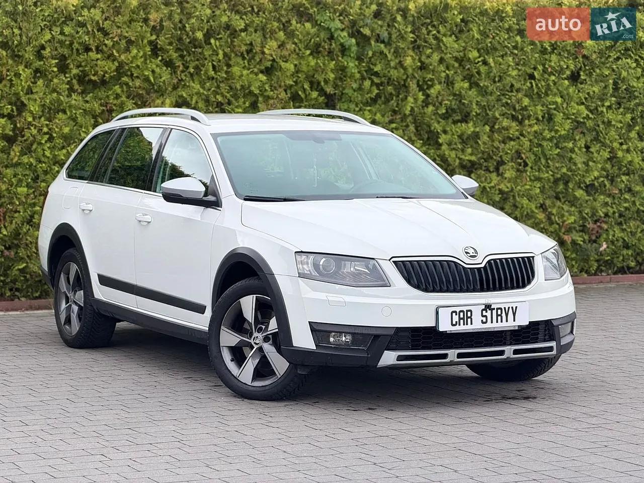Skoda Octavia 2015 photo 2