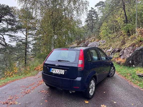Ford Fiesta 2005 photo 4