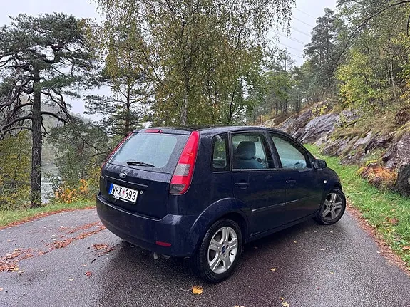 Ford Fiesta 2005 photo 5