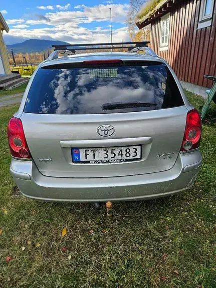 Toyota Avensis 2006 photo 5