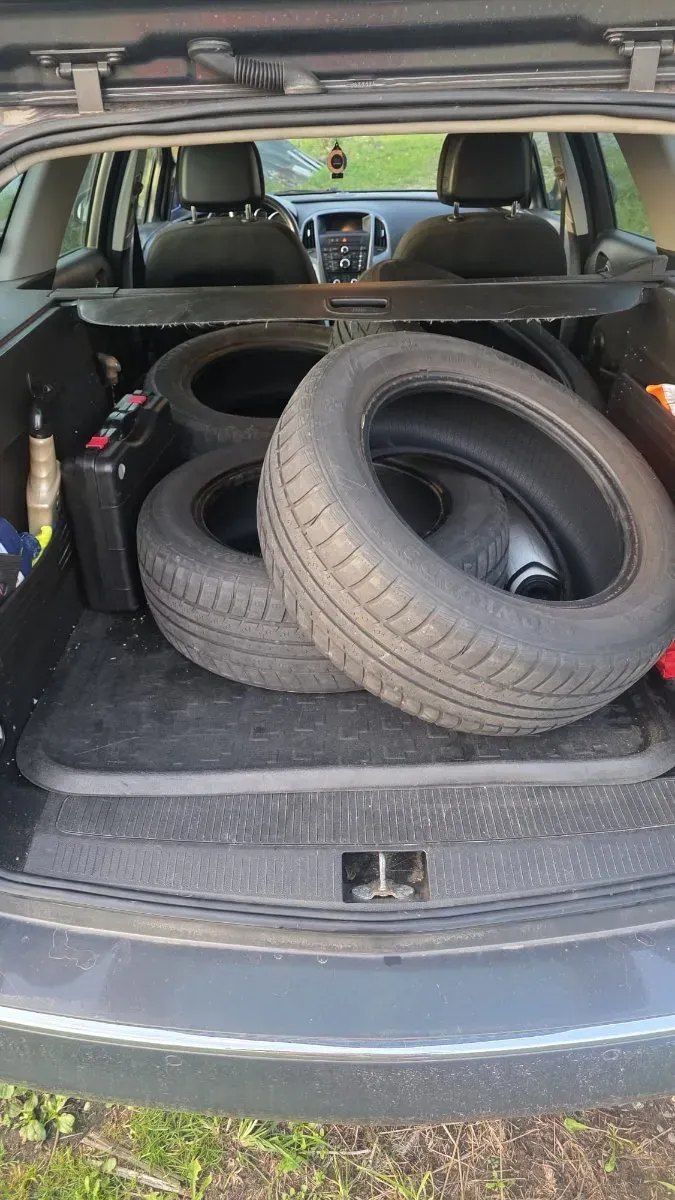 Opel Astra 2012 photo 3
