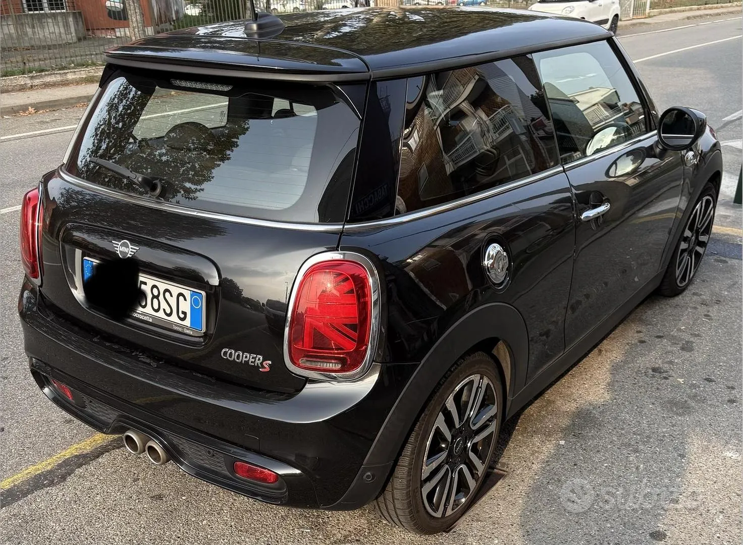 Mini Cooper S 2019 photo 2