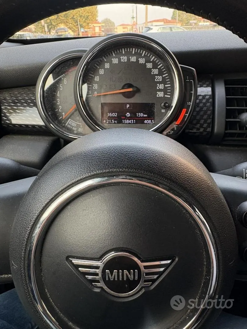 Mini Cooper S 2019 photo 3