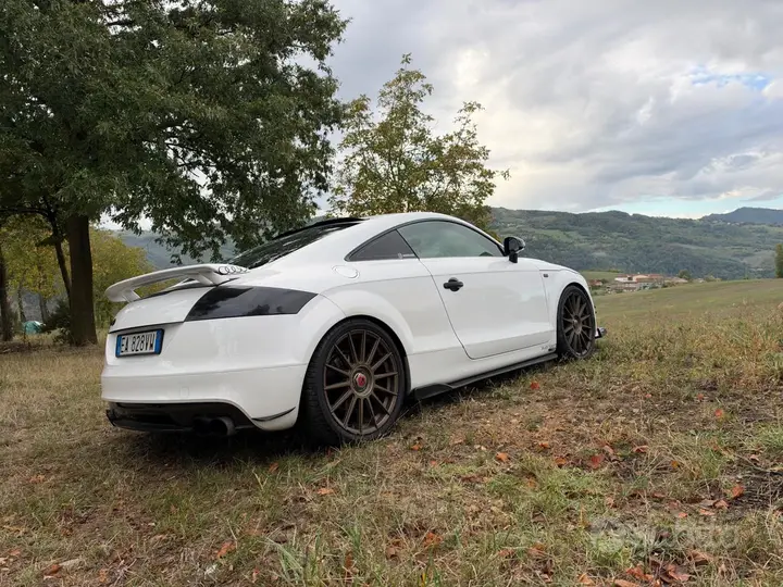 Audi Tt 2010 photo 4
