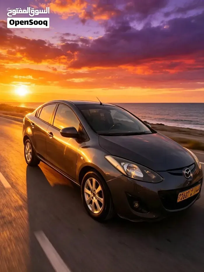 Mazda 2 2012 photo 5