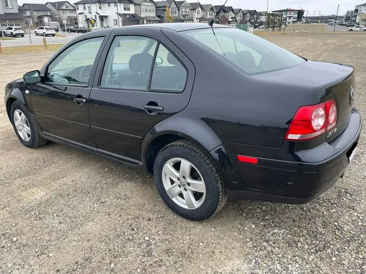 Volkswagen Jetta 2008 photo 3