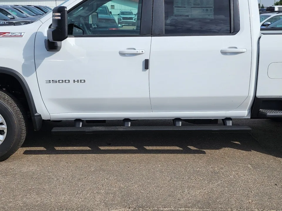 Chevrolet Silverado 3500Hd 2026 photo 4