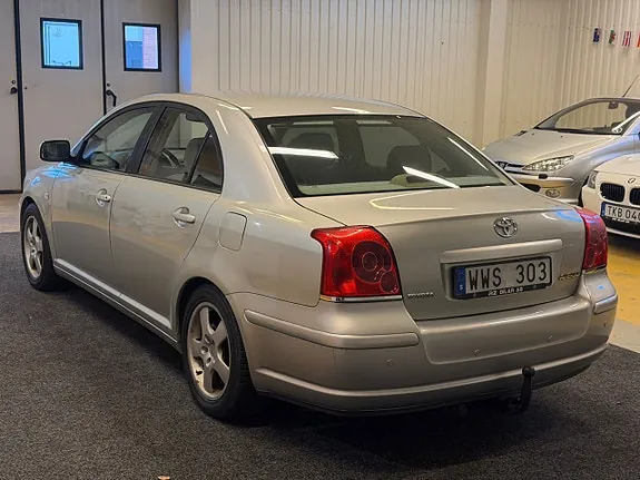 Toyota Avensis 2005 photo 3