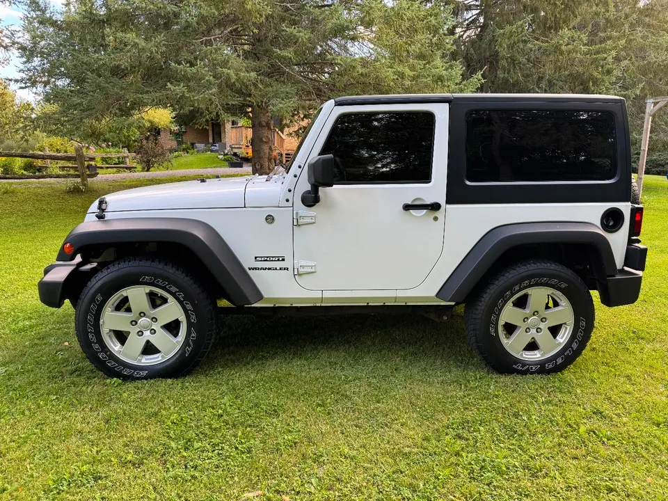 Jeep Wrangler 2015 photo 2