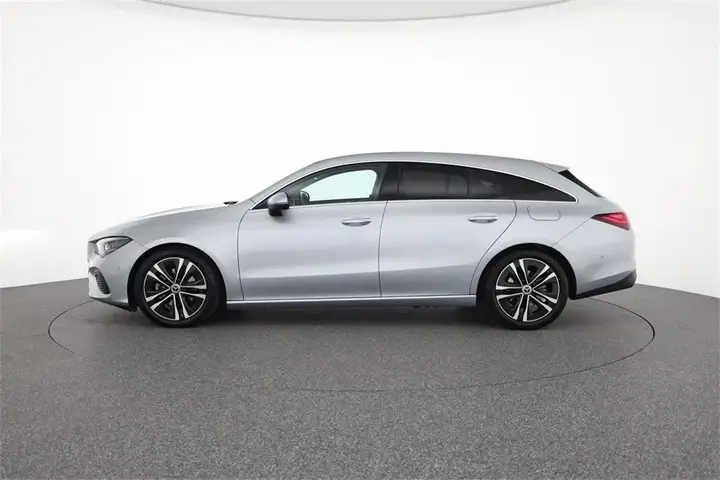 Mercedes-Benz Cla 2025 photo 2