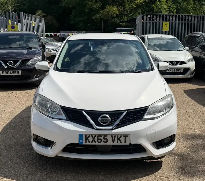 Nissan Pulsar 2015 photo 2