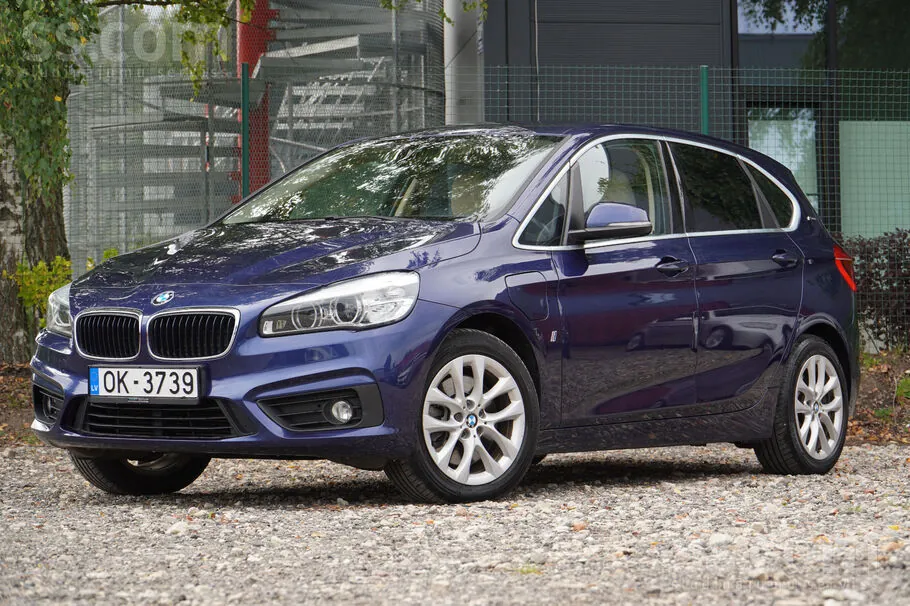 BMW 225Xe 2016 photo 2