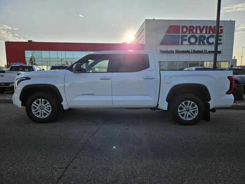Toyota Tundra 2025 photo 2