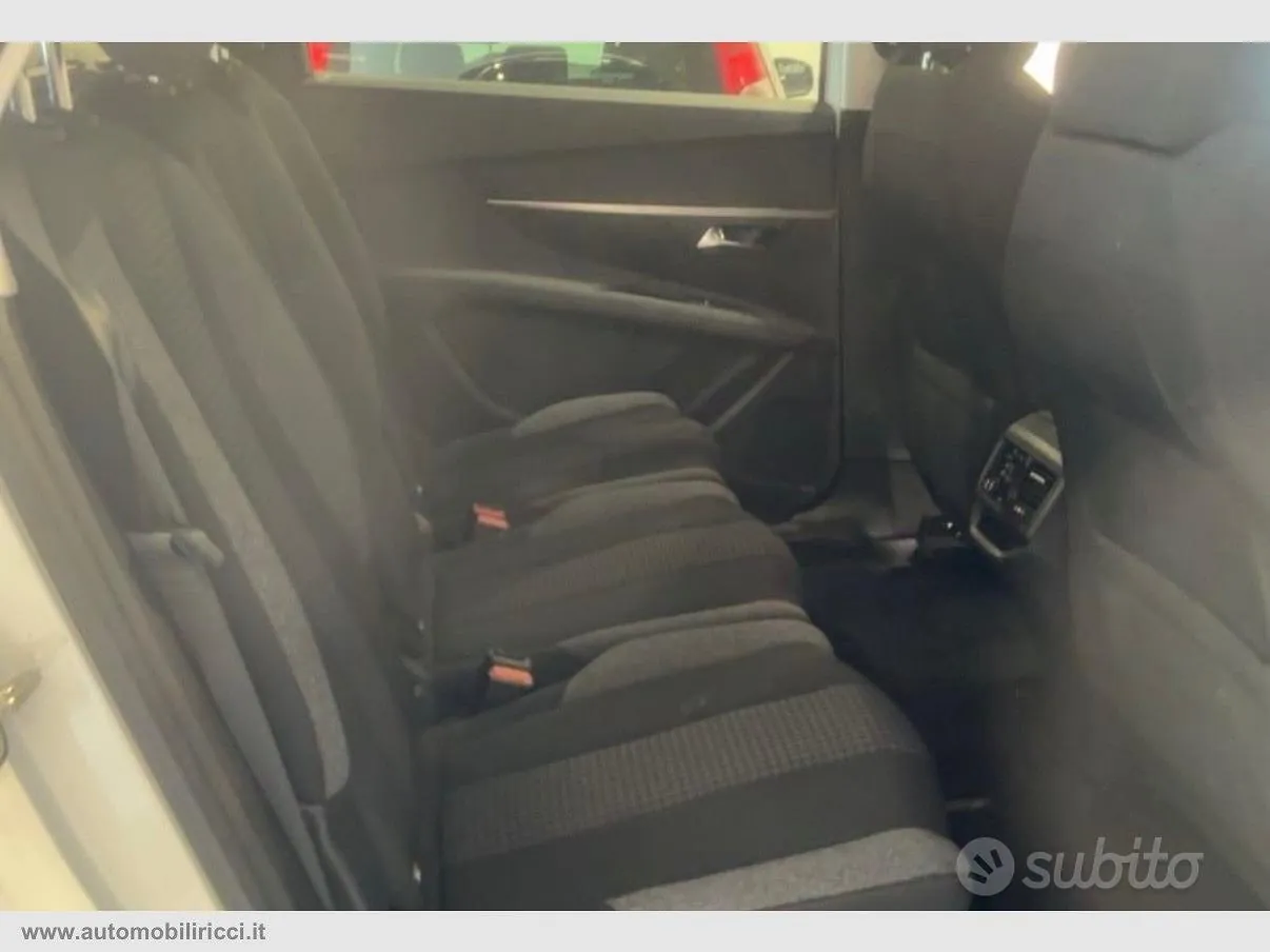 Peugeot 5008 2019 photo 5
