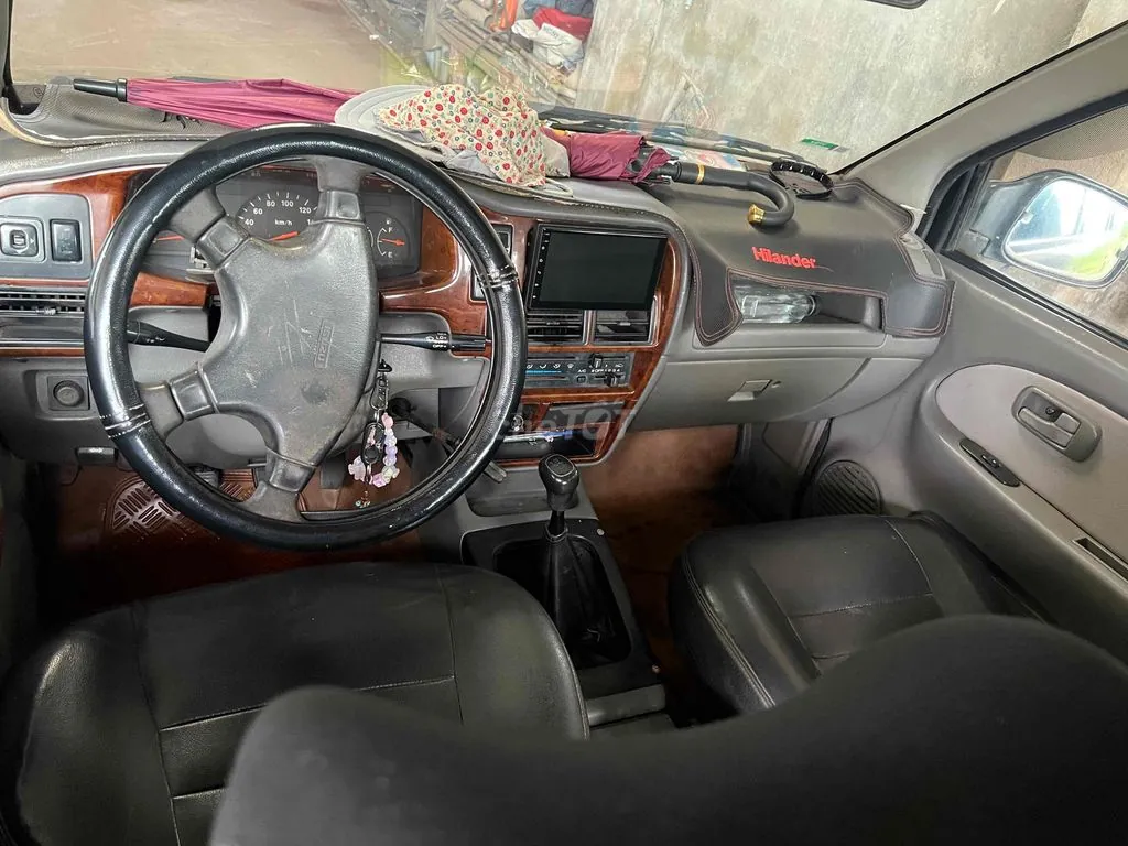 Isuzu Hilander 2003 photo 3