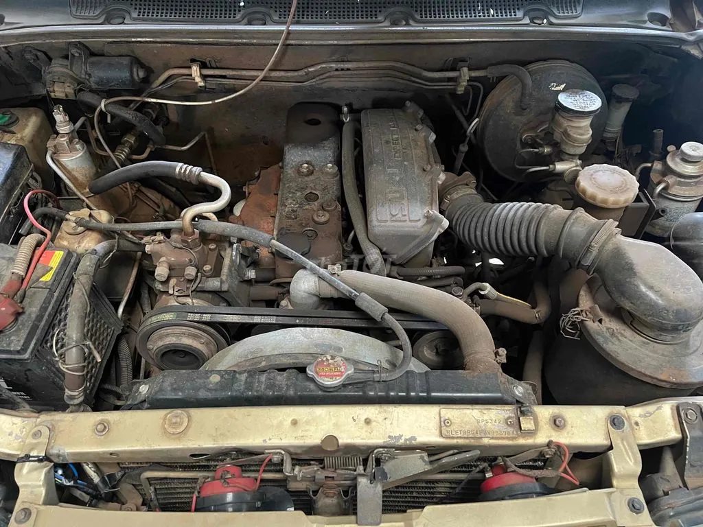 Isuzu Hilander 2003 photo 5