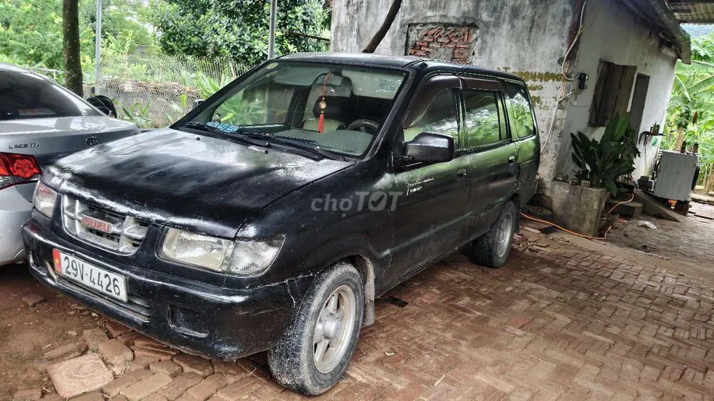 Isuzu Hilander 2004 photo 2