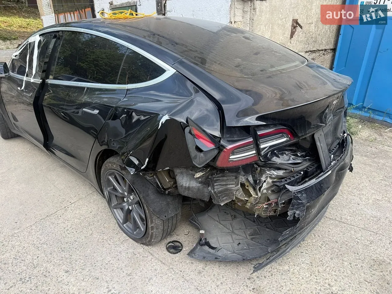 Tesla Model 3 2019 photo 4