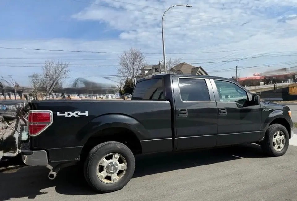 Ford F-150 2011 photo 2