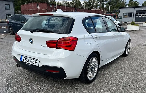 BMW 118I 2018 photo 3