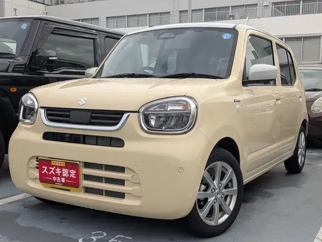 Suzuki Altis