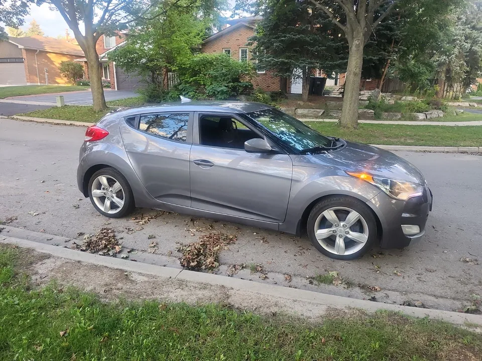 Hyundai Veloster 2013 photo 2