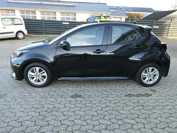Toyota Yaris 2022 photo 4