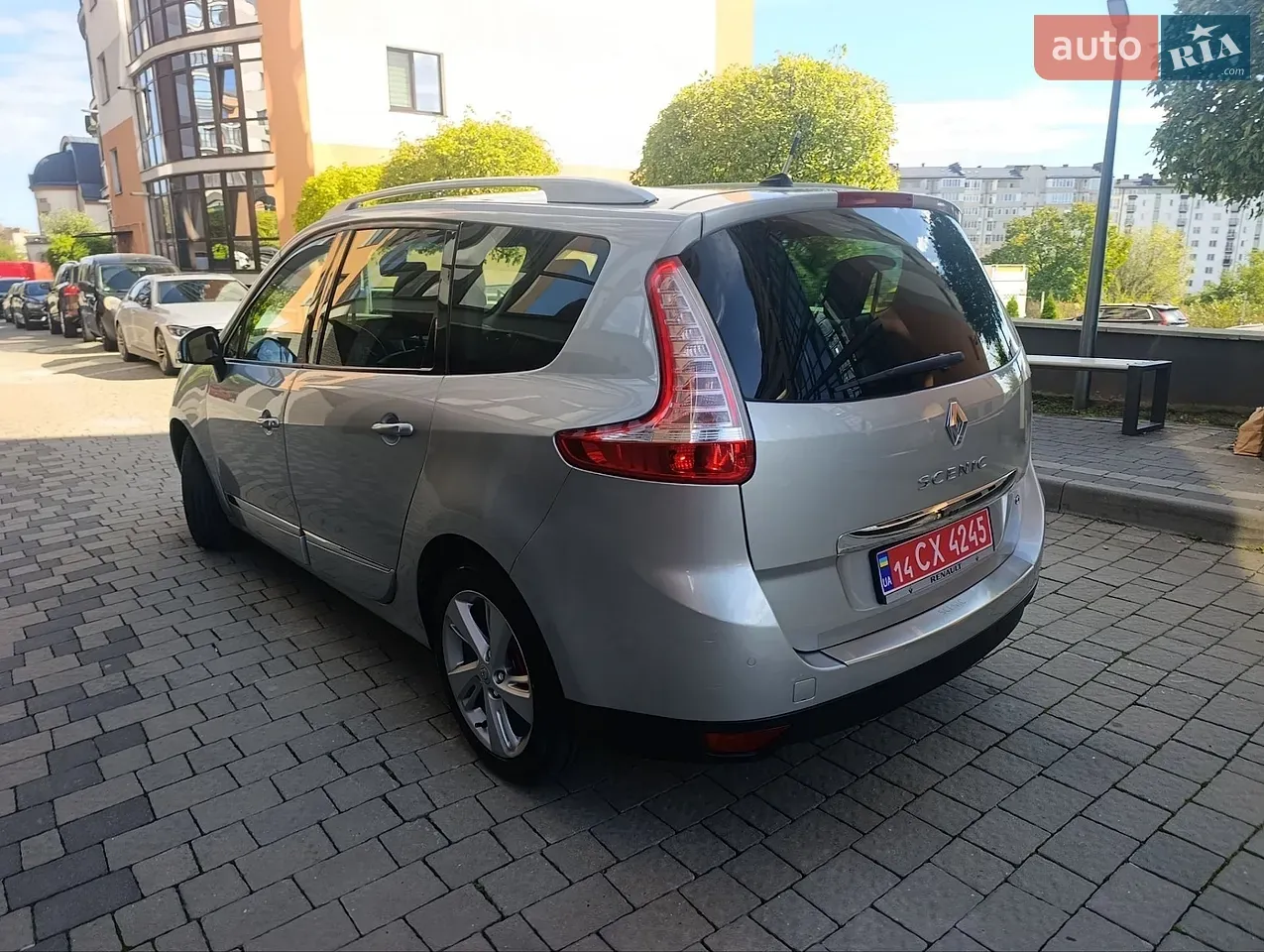 Renault Grand Scenic 2013 photo 3