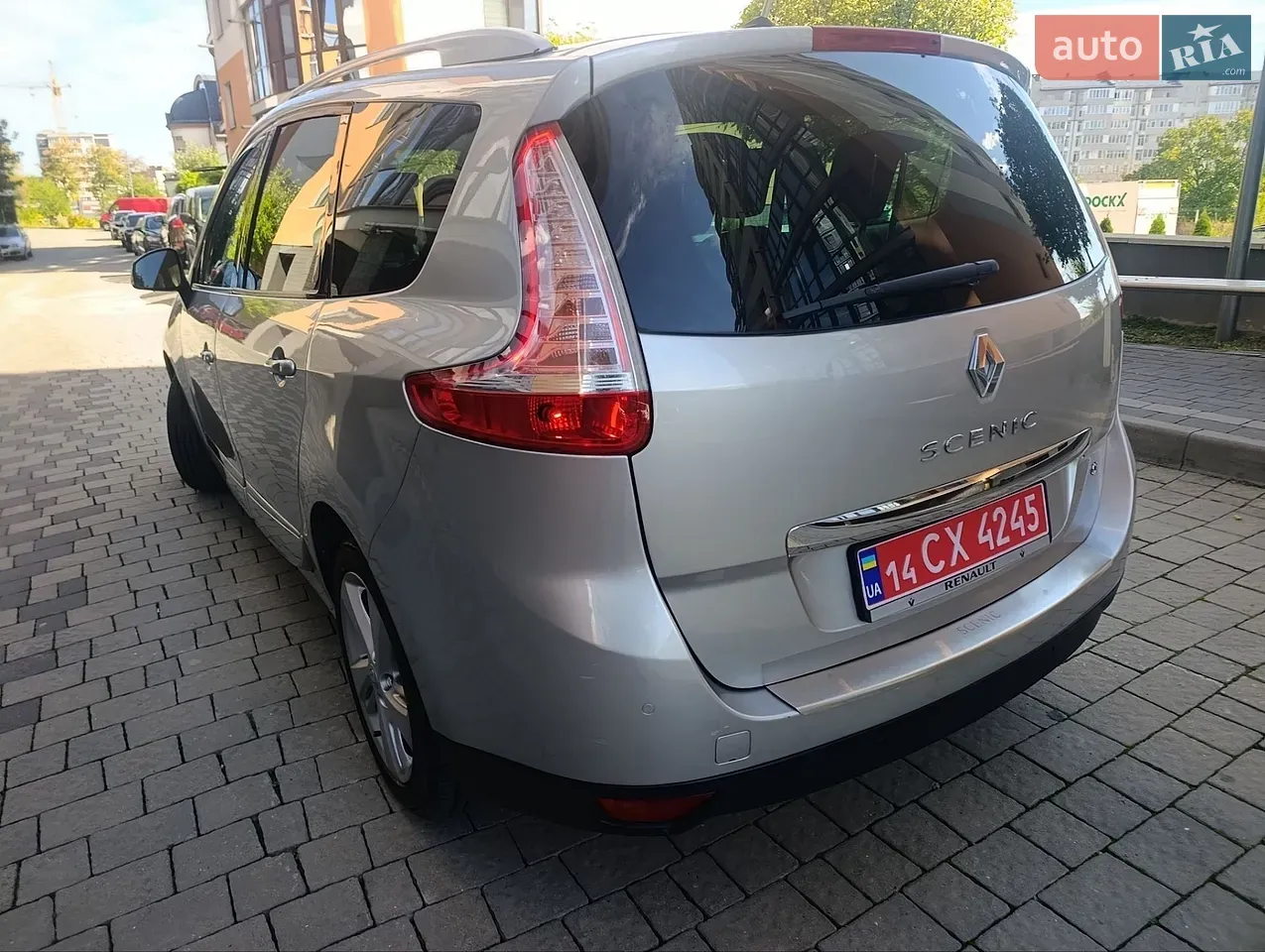Renault Grand Scenic 2013 photo 4