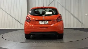 Peugeot 208 2016 photo 5