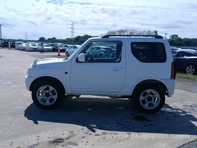 Suzuki Jimny 2002 photo 4