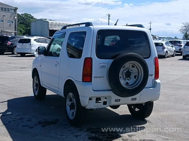 Suzuki Jimny 2002 photo 5