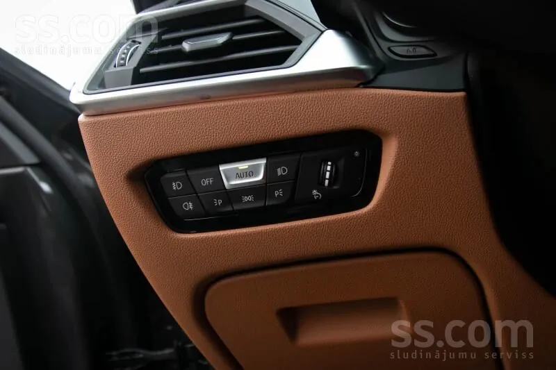 BMW 318D 2020 photo 3