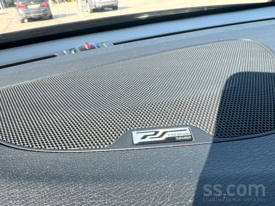 Volvo S60 2013 photo 3