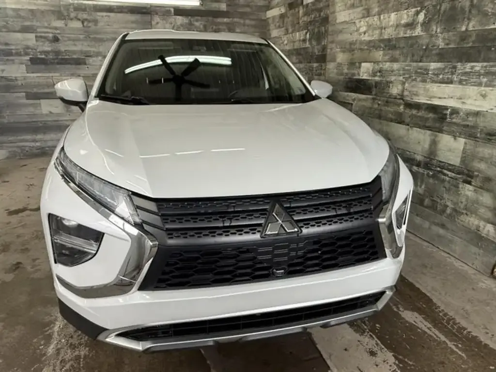 Mitsubishi Eclipse Cross 2022 photo 3