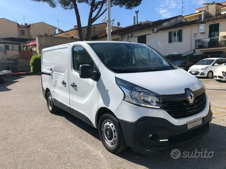 Renault Trafic 2019 photo 2