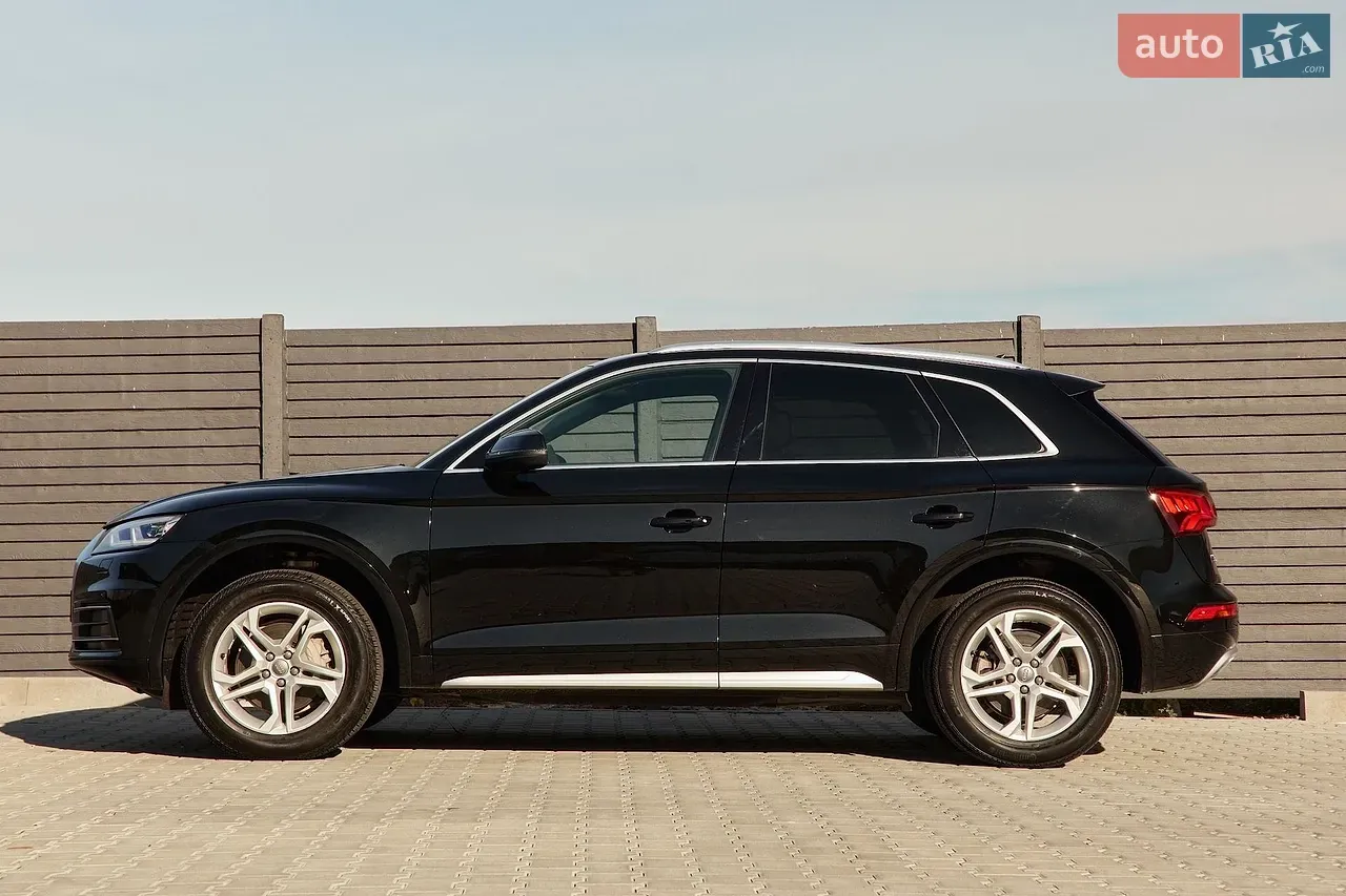 Audi Q5 2018 photo 2