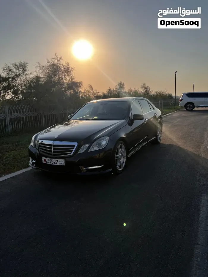 Mercedes-Benz E300 2011 photo 4