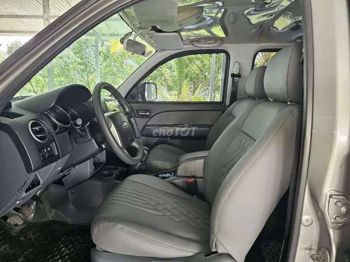 Ford Everest 2014 photo 4
