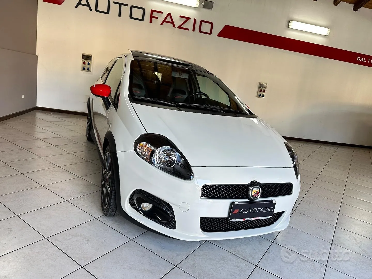 Abarth Grande Punto 2009 photo 3