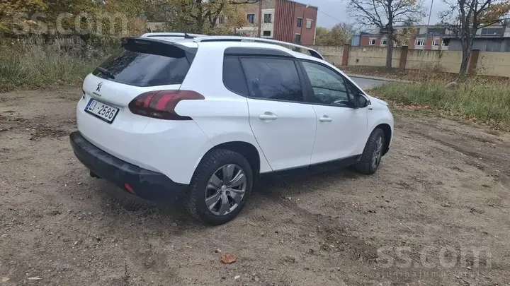 Peugeot 2008 2017 photo 3