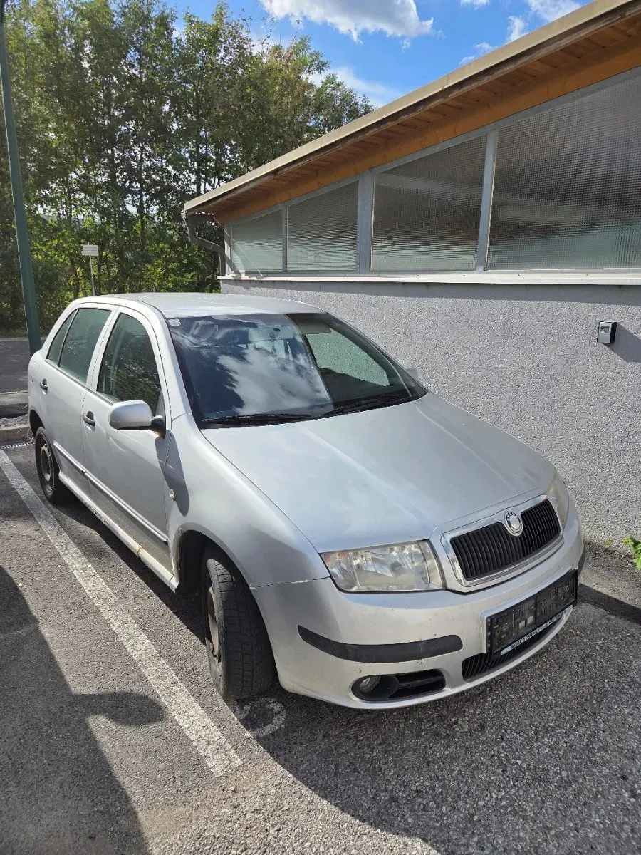 Skoda Fabia 2005 photo 2