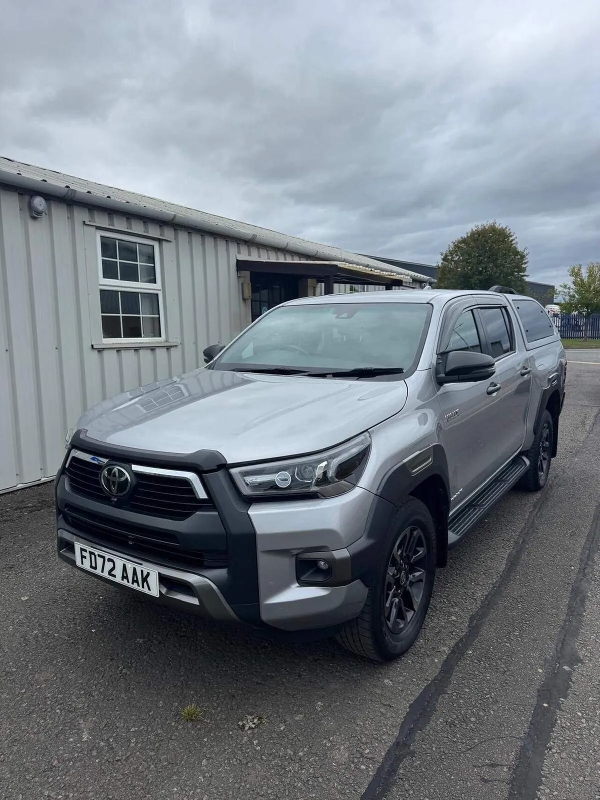 Toyota Hilux 2022 photo 2