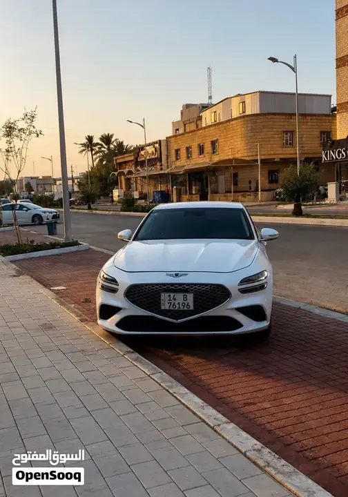 Genesis G70