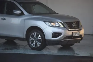 Nissan Pathfinder 2018 photo 3