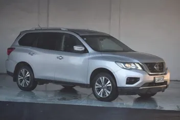 Nissan Pathfinder 2018 photo 2