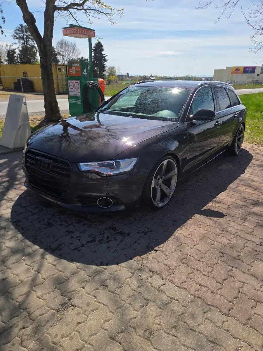 Audi A6 Avant Quattro 2012 photo 2