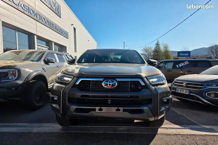 Toyota Hilux 2026 photo 2