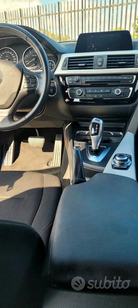 BMW 3 Series 2017 photo 2