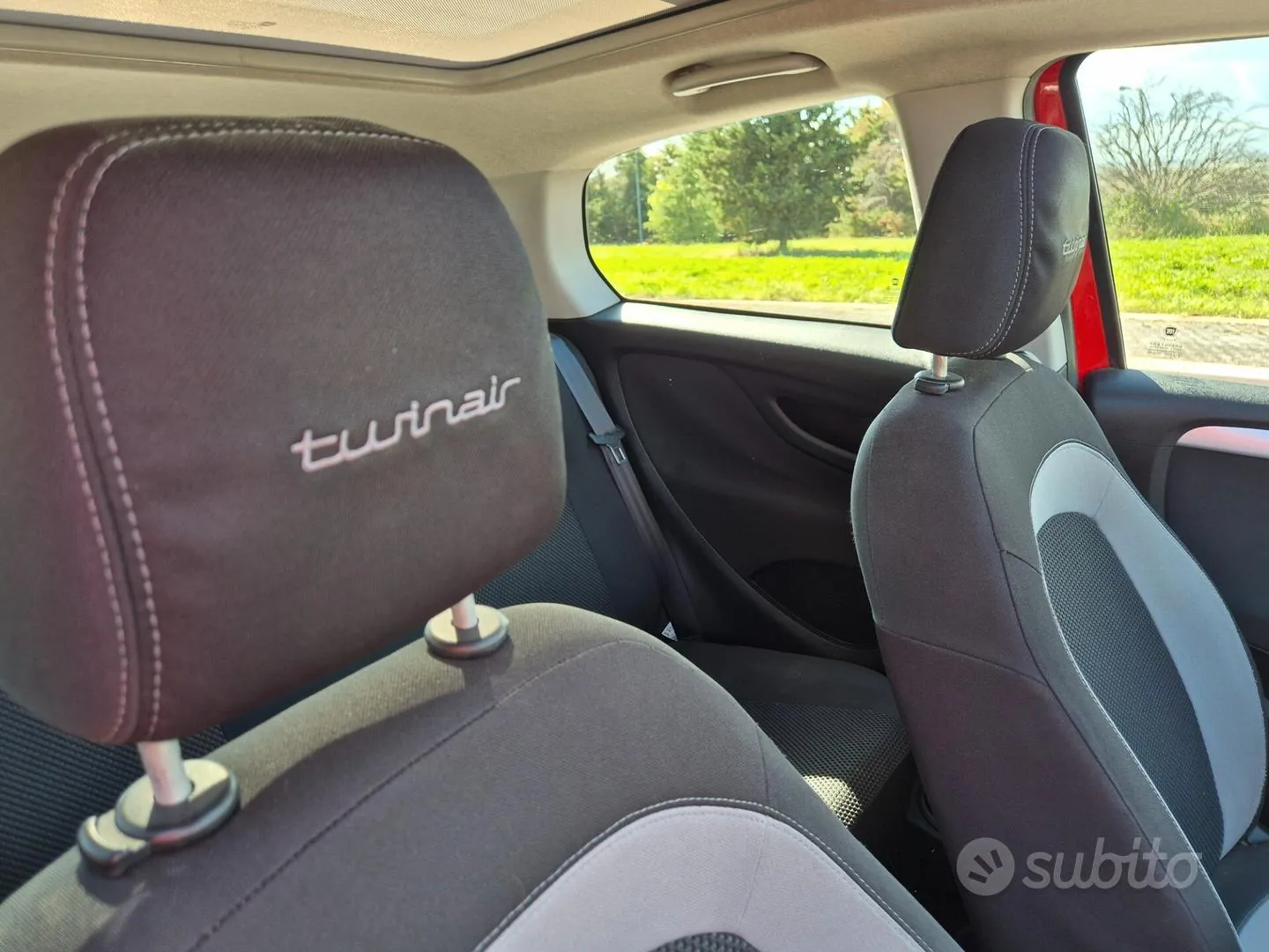 Fiat Punto 2013 photo 2